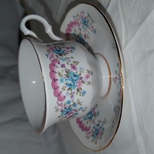 Gainsborough Bone China Pastel‎ Pink and Blue Floral Teacup and Saucer